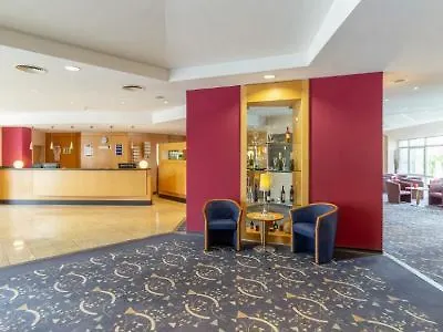 Ramada By Wyndham Hannover Messe Hotel Laatzen